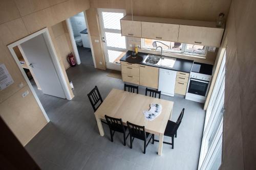 Einishus Cottages - image 8