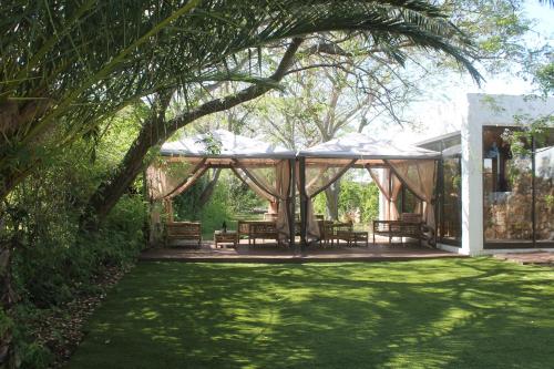 

Canavial Club (Adults Only)