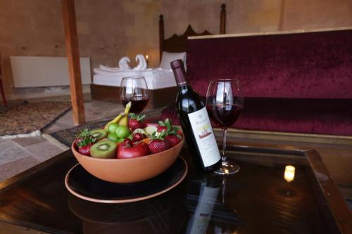 Larissa Cave Hotel — Photo 2