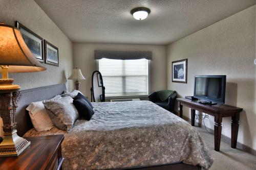 Unit 311 1 Bd 1 Ba Condo Condo in Birchwood, USA
