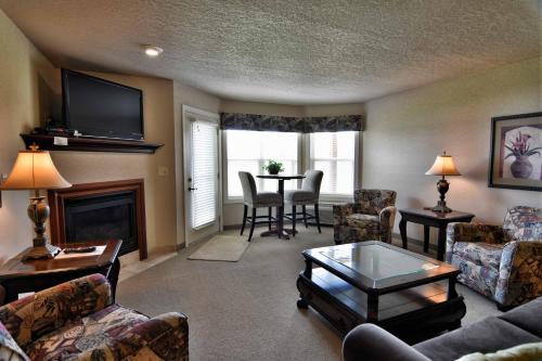 Unit 311 1 Bd 1 Ba Condo Condo in Birchwood, USA
