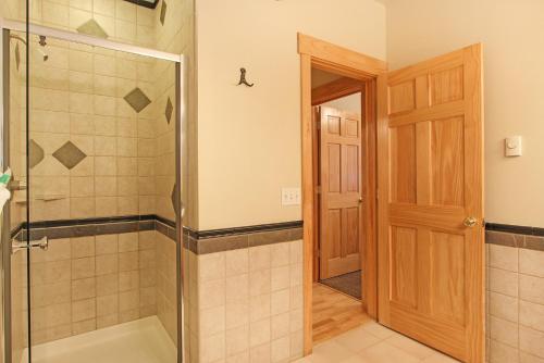 Taylor Peak 102 Condo - image 6