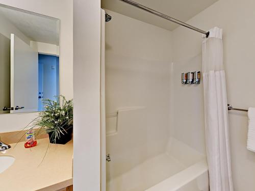 W Stillwater Condo Units 3018 3020 And 3022 Condo - image 3