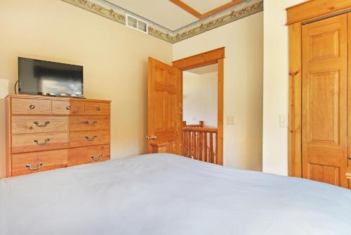 Mount Ida 34 Condo - image 6