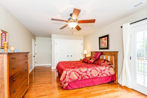 205 Kerlee Heights Home - image 4