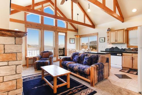 Comanche Peak 39 Condo - Apartment - Estes Park