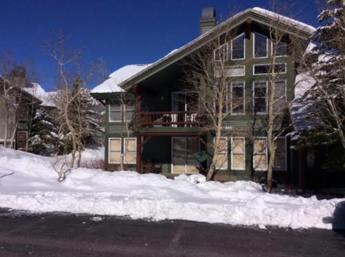 Snowcreek 890 Condo - main image