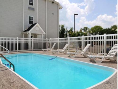 Microtel Inn & Suites Huntsville