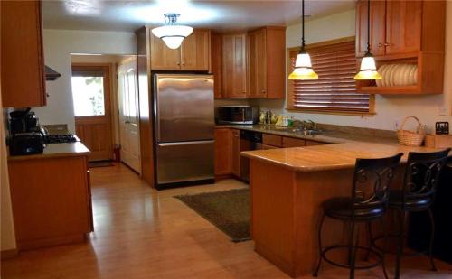 Tata Lane Chalet - image 8