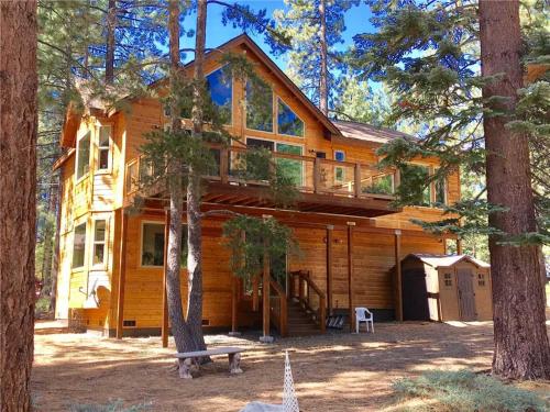 2380 Alice Lake Rd Cabin - image 3