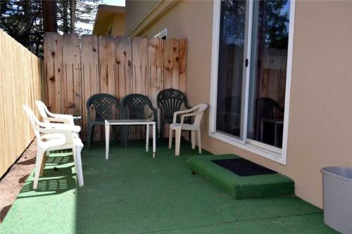 South Shore Apartment 1171A - image 3