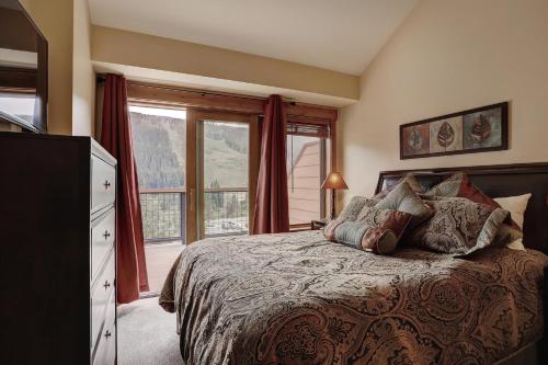 8912 The Springs Condo - image 3