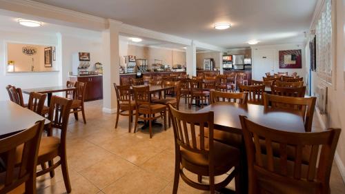 Makanan dan Minuman, Lompoc Valley Inn and Suites in Lompoc (CA)