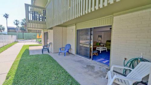 111 Condo - image 7