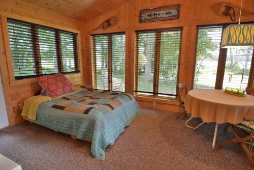 Namakagon Landing Condo - image 5