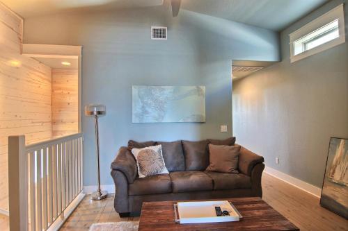 Luna Sea OA105 Condo - image 2