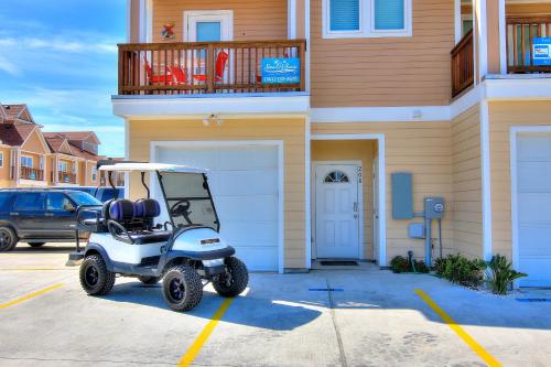 Sandy Sea-Clusion Condo - image 9