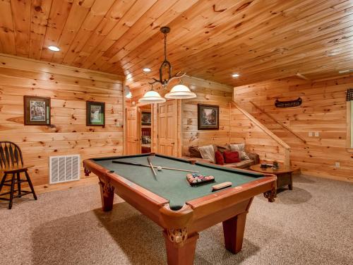 Tall Timbers Cabin - image 8