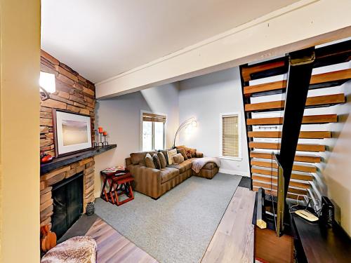 5024 Main Gore Dr S Condo Unit 13 - image 8