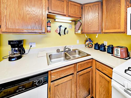 Port Aransas Condo 810 - image 8