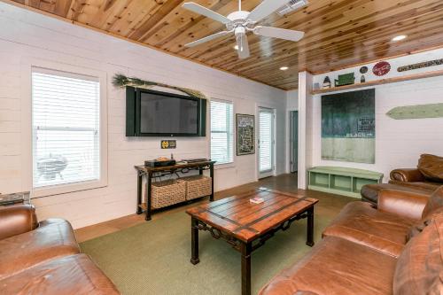 Village Walk House - image 8