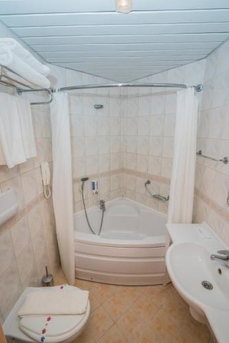 Costa 3s Beach Club All Inclusive In Bitez Turkey 100 Reviews Prices Planet Of Hotels