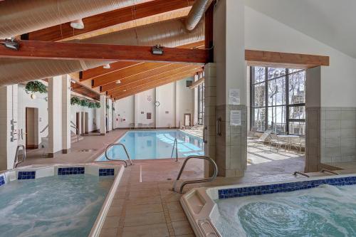 2072 The Pines Condo - image 8