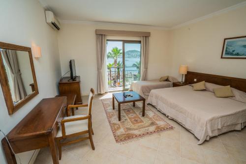 Costa 3s Beach Club All Inclusive In Bitez Turkey 100 Reviews Prices Planet Of Hotels