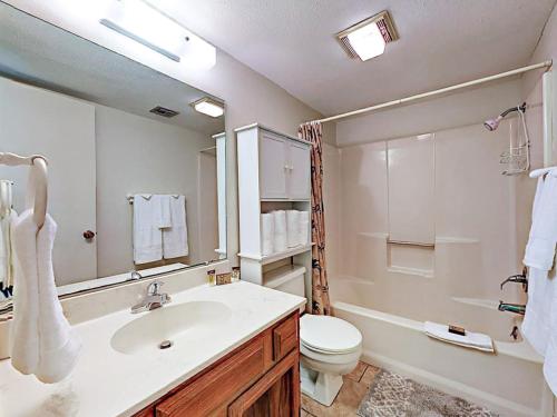 5570 Gulf Blvd Condo Unit 201 - image 7