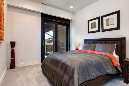 4221 Willow Draw Road Condo Unit 303 - image 7
