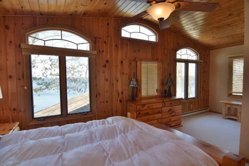 Sunset Shores Retreat Condo - image 5