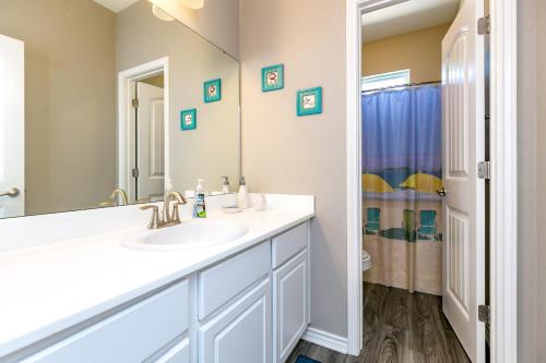Apartment at Nemo Cay Resort - image 4
