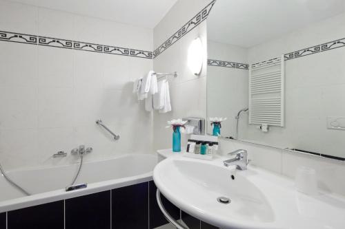 Van der Valk Hotel Leiden - image 12