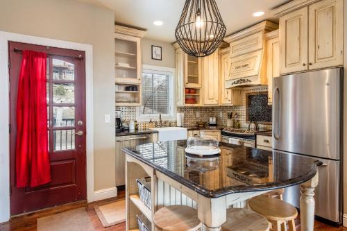 135 Street Steamboat Condo - main image