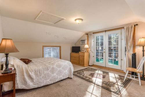South Lake Tahoe Home - main image