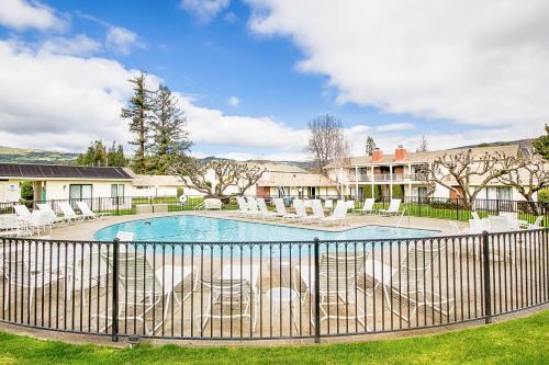 1600 Atlas Peak Silverado Condo - image 6