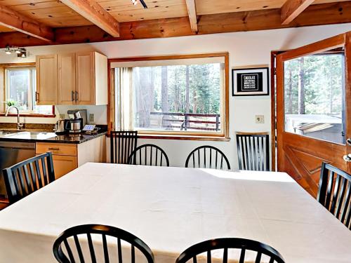 1262 Pine Valley Rd Home - image 3
