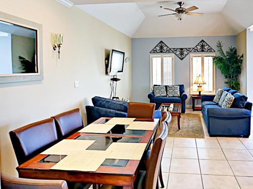 South Padre Condo by the Beach - image 7