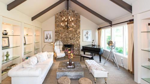 Sonoma Valley Vineyard Estate - main image