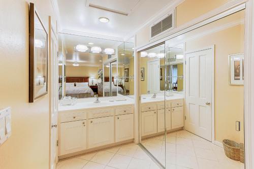 1-Bedroom Condo Near Trails - image 12