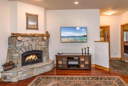 1841 Osage Cir Home - image 4