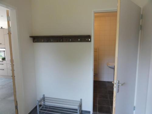 Appartement boerderij met paarden in รูเซนดาล