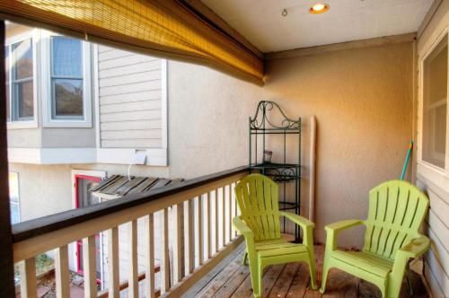 1717 Geneva Drive W Townhouse - image 9