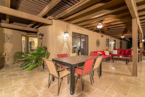 Three-Bedroom House image 2