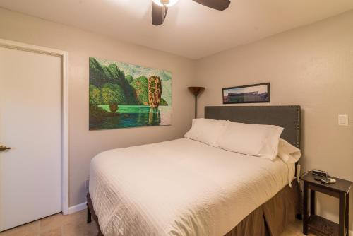 Three-Bedroom House image 4