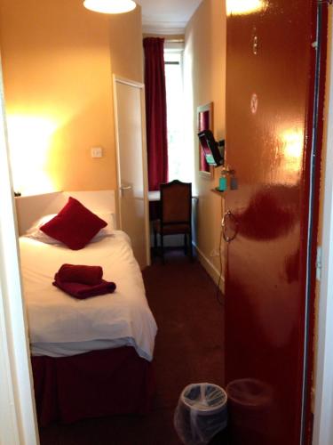 Abbey Lodge Hotel - B&B - image 2