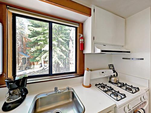 3104 Aspen Grove Rd Condo - image 6