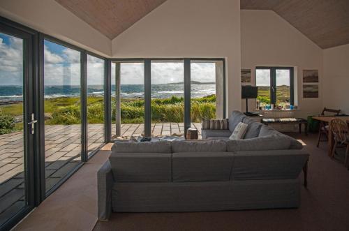 Cottage 215 - Claddaghduff - image 3