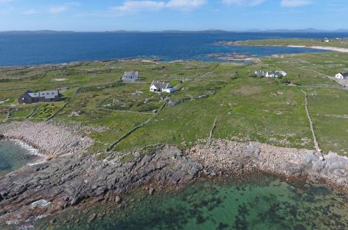 Cottage 215 - Claddaghduff - image 4