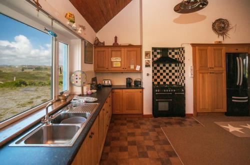 kuchyně, Cottage 215 - Claddaghduff in Cleggan